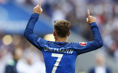 明博电竞热评-佩德里压力下发挥稳定